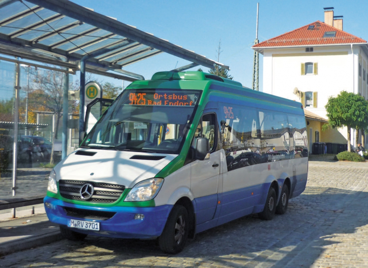 Bus am Bahnhof Bad Endorf